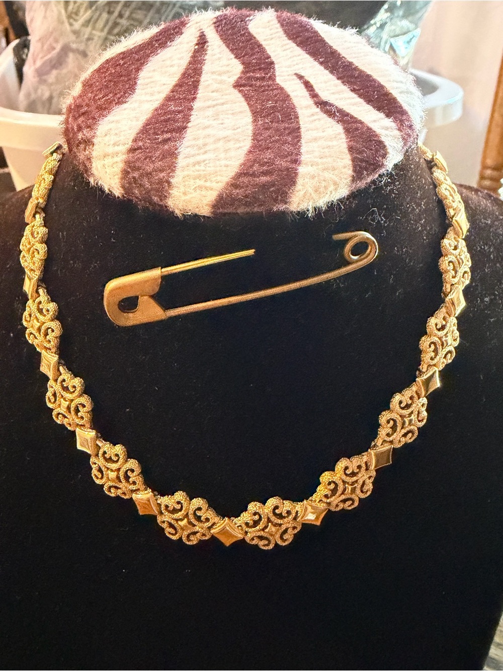 Gold Ornate Floral Link Necklace - Women Jewelry